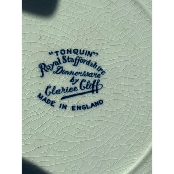 Royal Staffordshire "Tonquin" pattern Dessert Plate Designed by Clarice Cliff - Picture 4 of 9